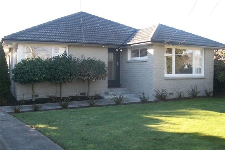 Photo of property in 5 Fitzroy Place, Bishopdale, Christchurch, 8053