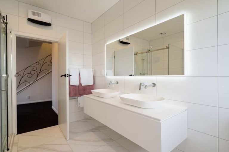 Photo of property in 182 Forbury Road, Saint Clair, Dunedin, 9012