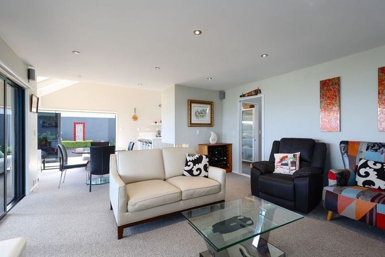 Photo of property in 350 Princes Drive, Britannia Heights, Nelson, 7010