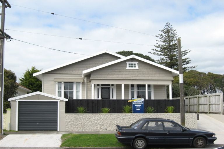 Photo of property in 17 Normanby Street, Fitzroy, New Plymouth, 4312