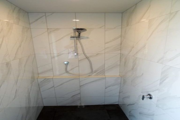 Photo of property in 16 Sarges Way, Lake Hawea, Wanaka, 9382