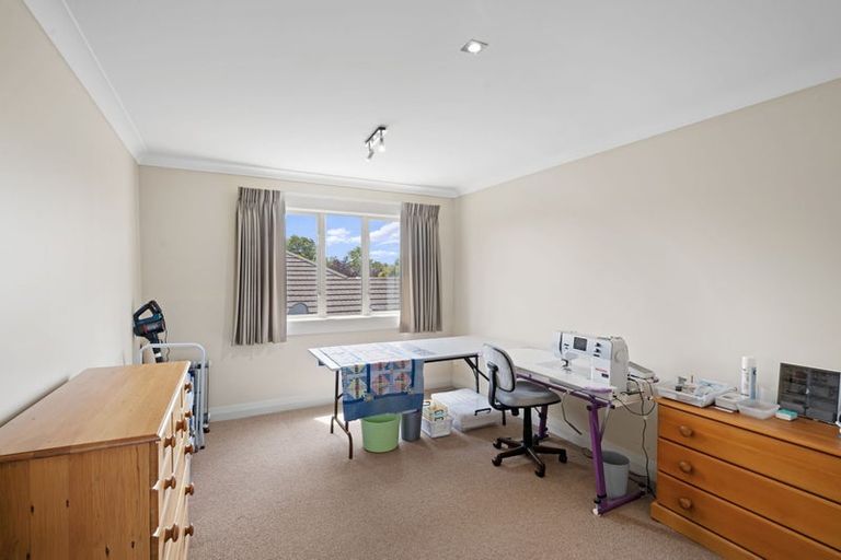Photo of property in 47 Berkshire Drive, Avonhead, Christchurch, 8042