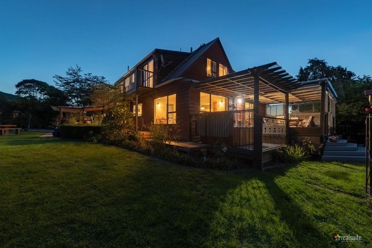 Photo of property in 224 Katherine Mansfield Drive, Whitemans Valley, Upper Hutt, 5371