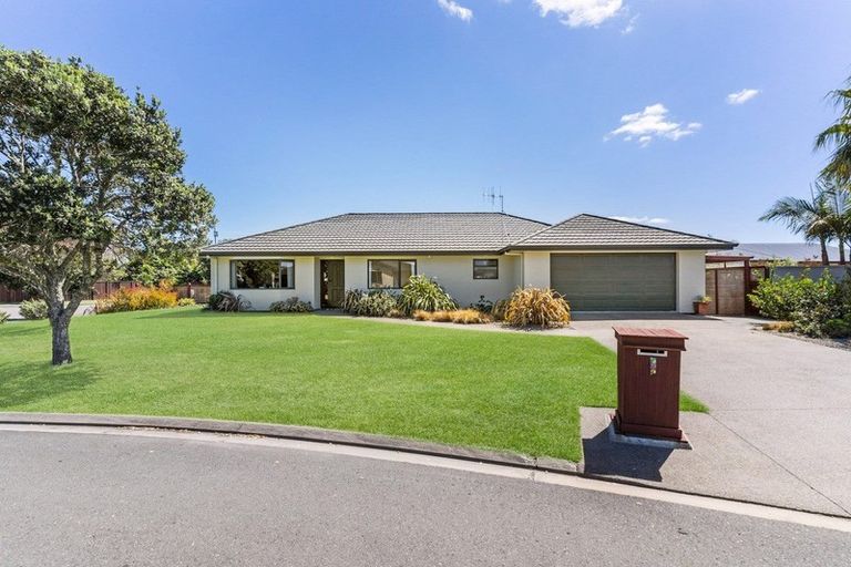 Photo of property in 1 Marchignal Street, Coastlands, Whakatane, 3120