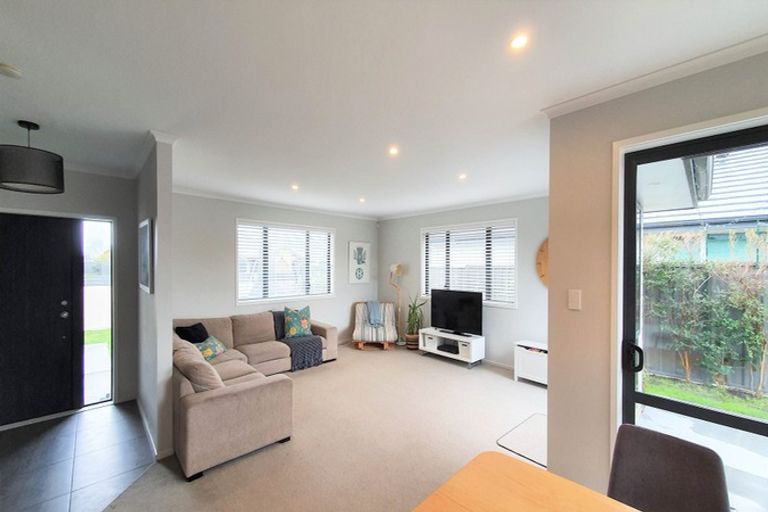 Photo of property in 15 Onyx Place, Awatoto, Napier, 4110