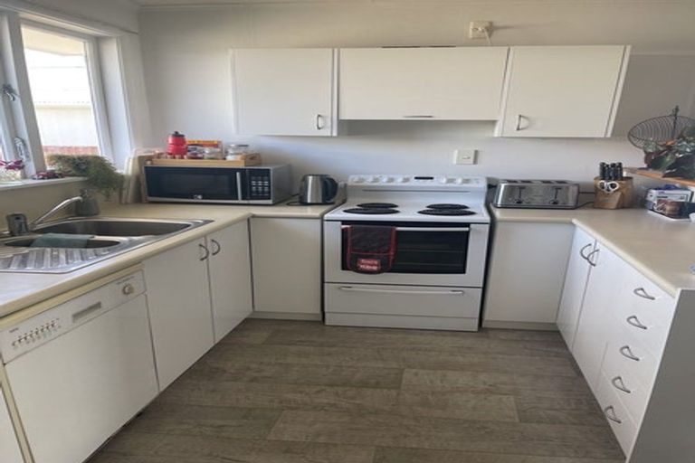 Photo of property in 77 Meeanee Road, Taradale, Napier, 4112