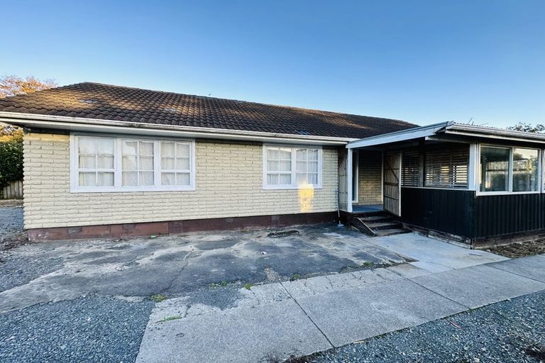 Photo of property in 422 Roscommon Road, Clendon Park, Auckland, 2103
