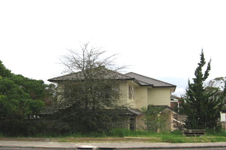 Photo of property in 27 Captain Scott Road, Glen Eden, Auckland, 0602