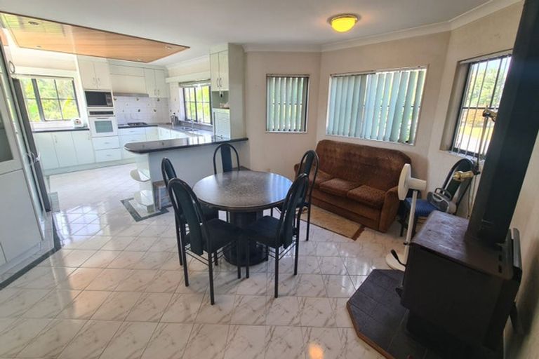 Photo of property in 10 Porterfield Road, Whitford, Howick, 2571