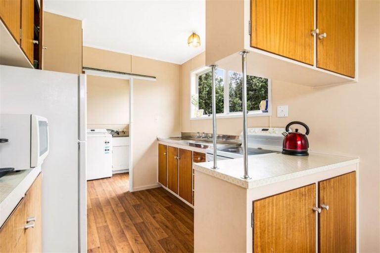Photo of property in 6 Cherry Tree Place, Massey, Auckland, 0614