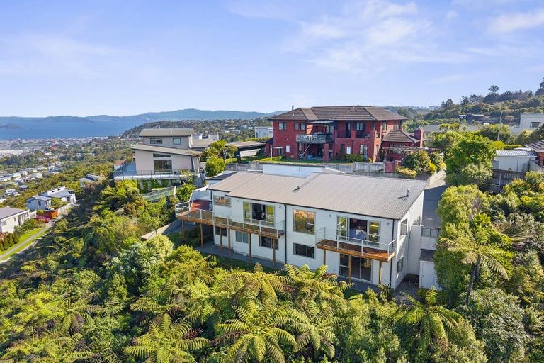 Photo of property in 34 Arahiwi Grove, Tirohanga, Lower Hutt, 5010