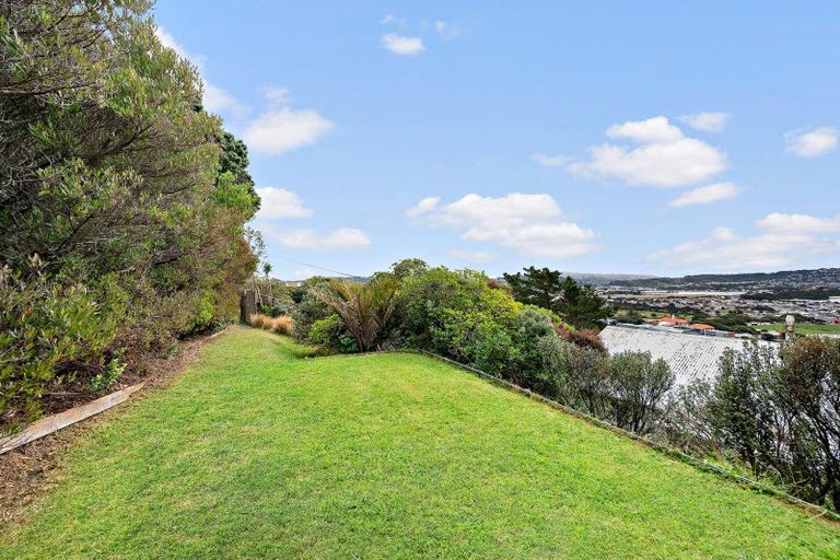 Photo of property in 104 Sidlaw Street, Strathmore Park, Wellington, 6022