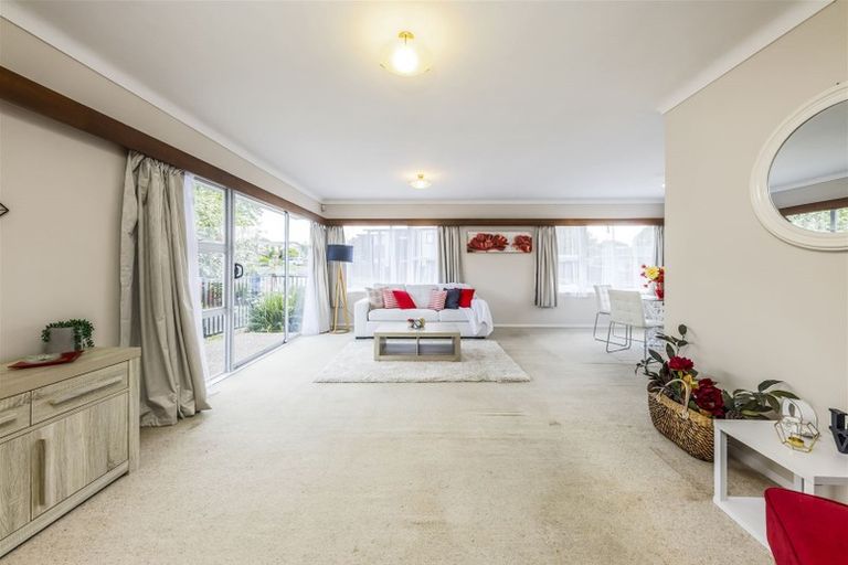 Photo of property in 90 Woolfield Road, Papatoetoe, Auckland, 2025