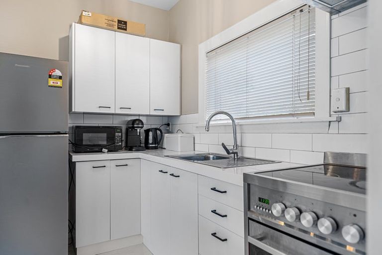 Photo of property in 2/20 Donald Place, St Albans, Christchurch, 8014