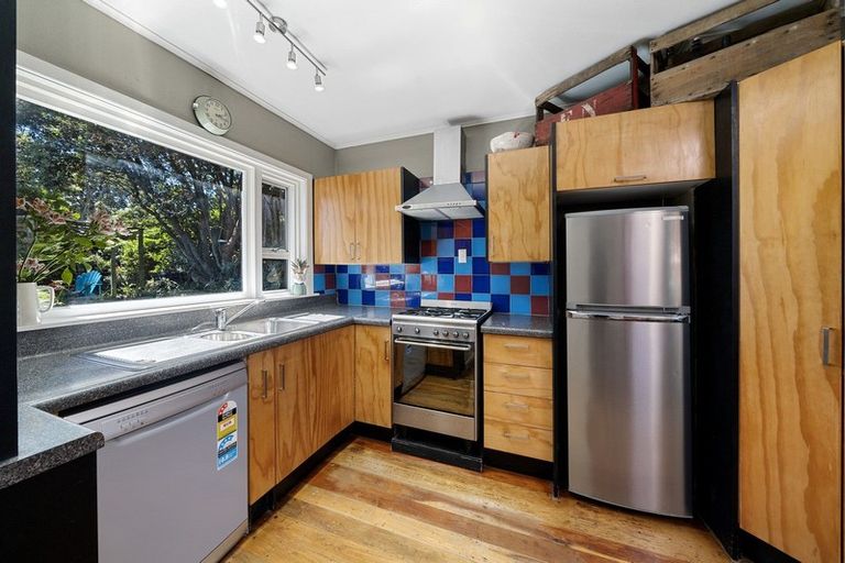 Photo of property in 39 Hudson Street, Island Bay, Wellington, 6023