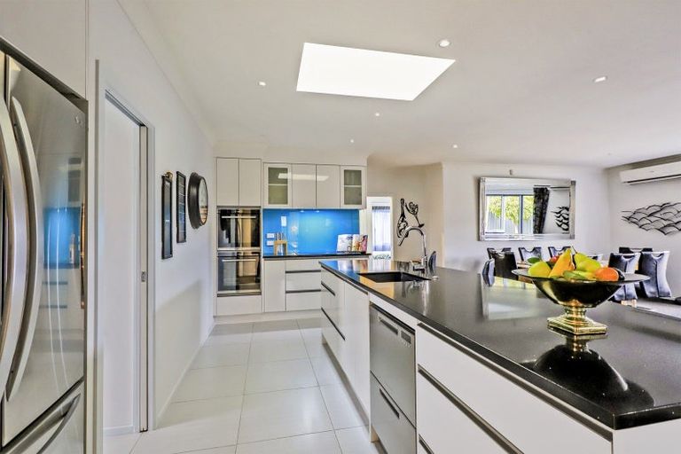 Photo of property in 9 Ohau Place, Poraiti, Napier, 4112