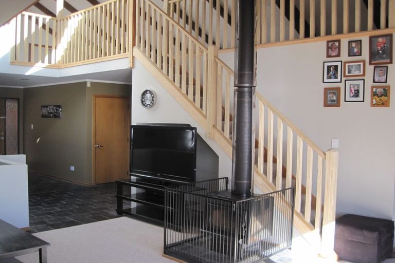 Photo of property in 14 Pa Road, Pukerua Bay, 5026