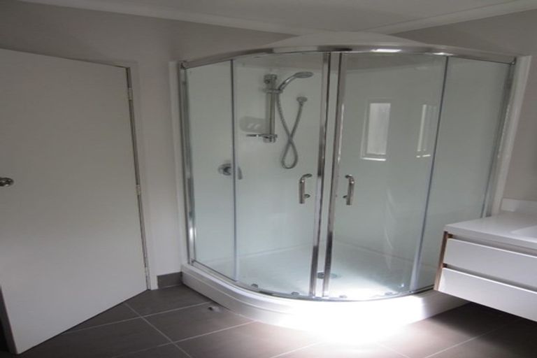 Photo of property in 2/14 Hardley Street, Whitiora, Hamilton, 3200