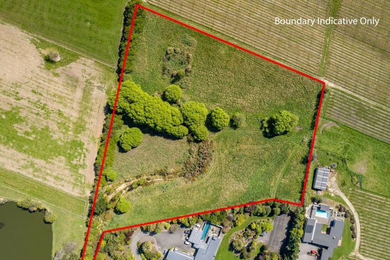 Photo of property in 50 Cliff Road, Tasman, Upper Moutere, 7173