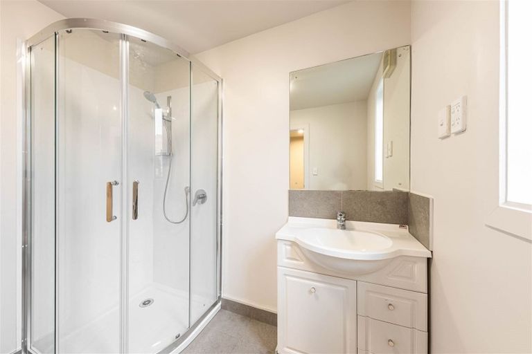 Photo of property in 16 Havelock Street, Phillipstown, Christchurch, 8011