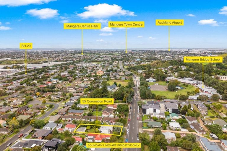 Photo of property in 55 Coronation Road, Mangere Bridge, Auckland, 2022