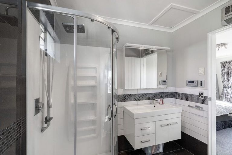 Photo of property in 72 Ohoka Road, Kaiapoi, 7630