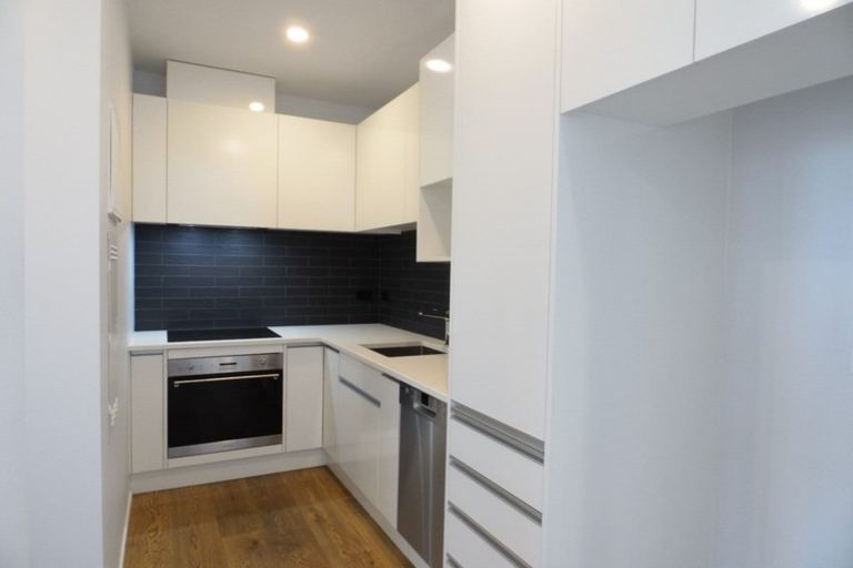 Photo of property in 204/77 Hobsonville Point Road, Hobsonville, Auckland, 0616