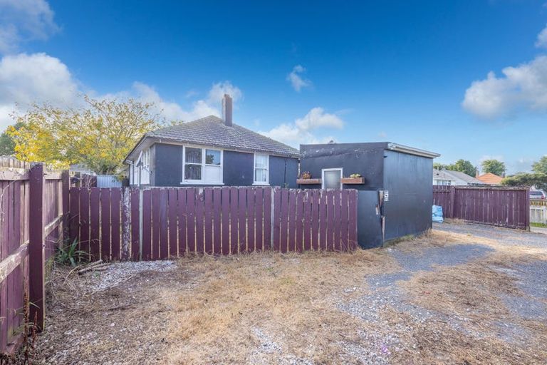 Photo of property in 53 Paul Crescent, Fairfield, Hamilton, 3214