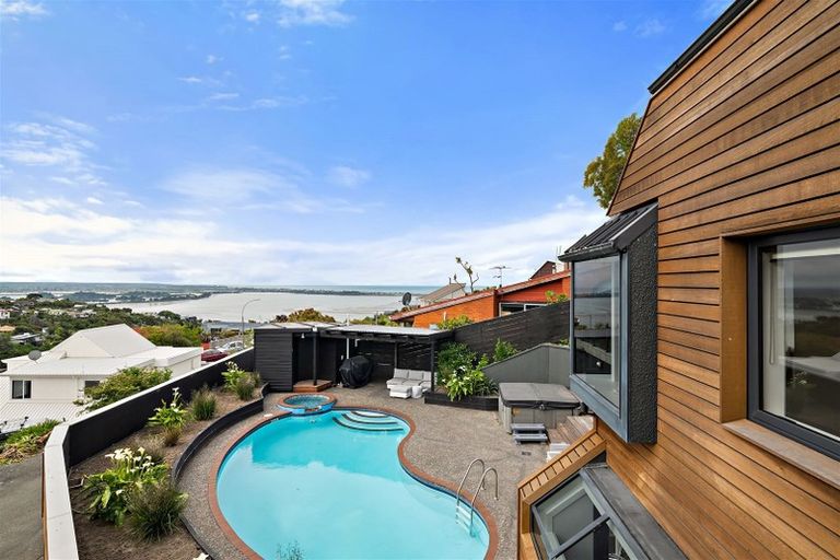 Photo of property in 11 Toledo Place, Mount Pleasant, Christchurch, 8081