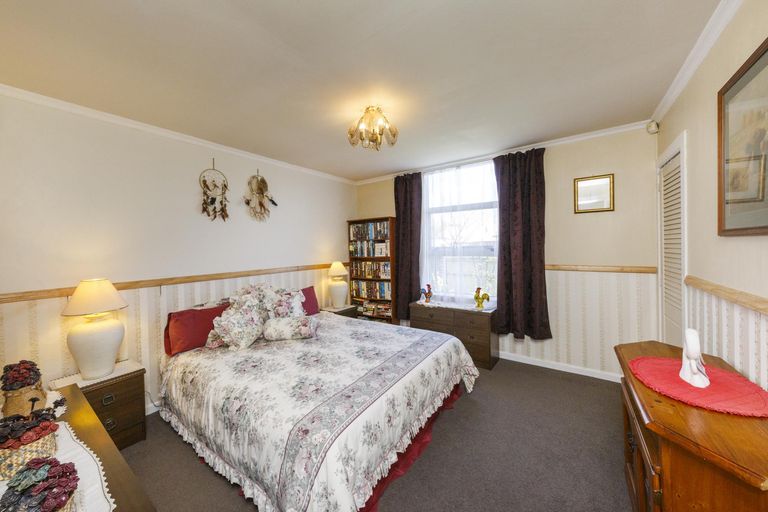 Photo of property in 1 Bryant Street, Takaro, Palmerston North, 4412