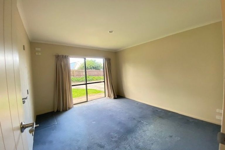 Photo of property in 11a Coubray Place, Botany Downs, Auckland, 2010