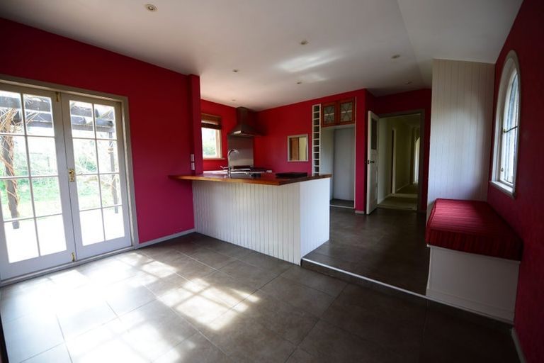 Photo of property in 65 Havelock Road, Havelock North, 4130