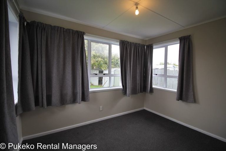 Photo of property in 81 Palmers Road, Clendon Park, Auckland, 2103