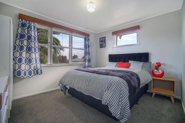 Photo of property in 56 Sheehan Avenue, Papakura, 2110