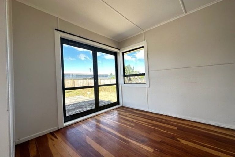 Photo of property in 18 President Avenue, Papakura, 2110