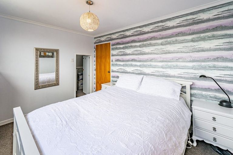 Photo of property in 1 Iwiroa Terrace, Durie Hill, Whanganui, 4500