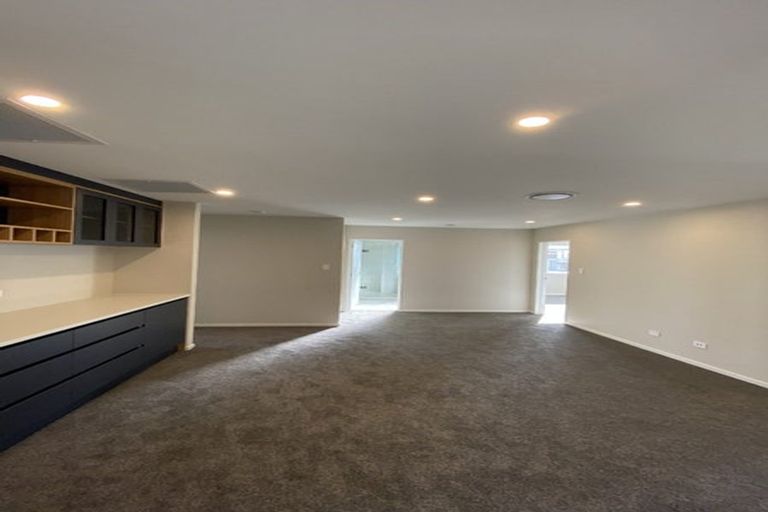 Photo of property in 5 Bendridge Street, Flat Bush, Auckland, 2019