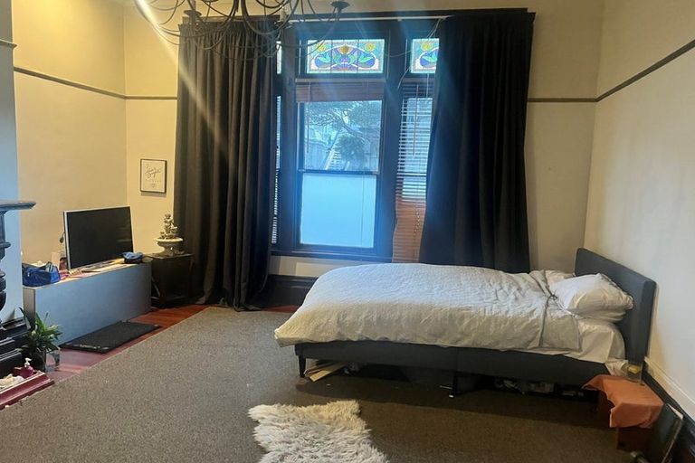 Photo of property in 195 The Terrace, Wellington Central, Wellington, 6011