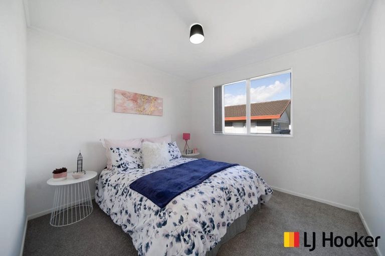 Photo of property in 3/10 Penion Drive, Flat Bush, Auckland, 2023