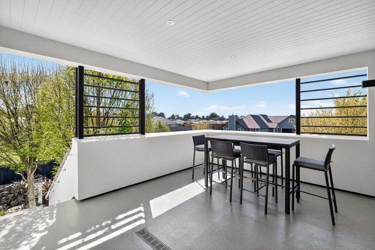 Photo of property in 17 Chesterfield Place, Rangiora, 7400