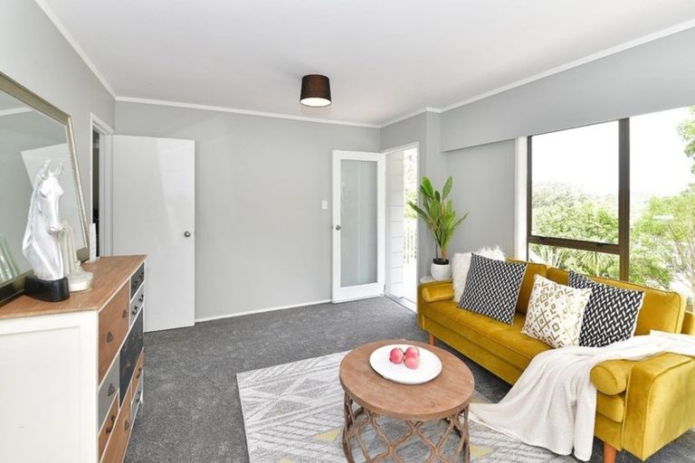 Photo of property in 2/2 Orewa Street, Torbay, Auckland, 0630