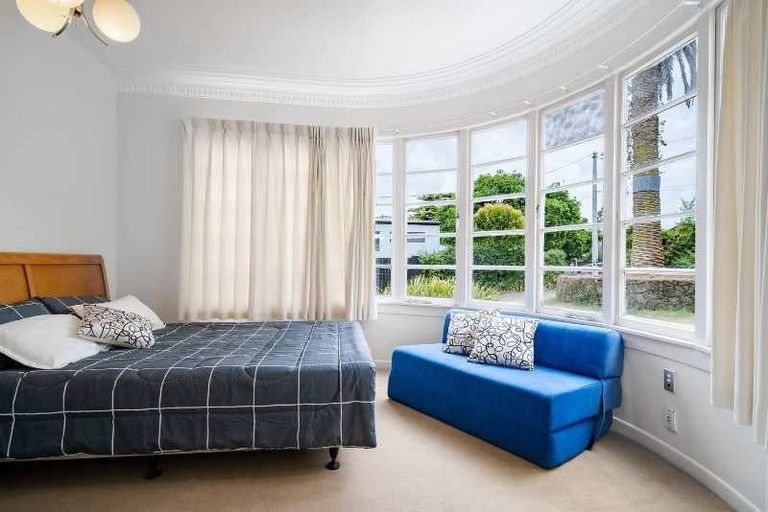 Photo of property in 886 Mount Eden Road, Three Kings, Auckland, 1024