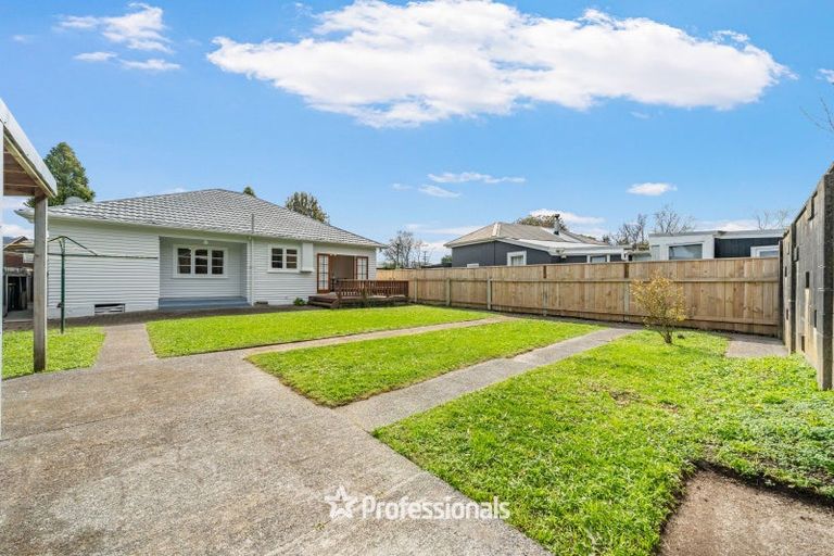 Photo of property in 226 Waiwhetu Road, Waterloo, Lower Hutt, 5011