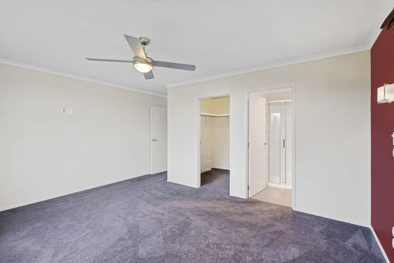 Photo of property in 2 Rawiri Drive, Bell Block, New Plymouth, 4312