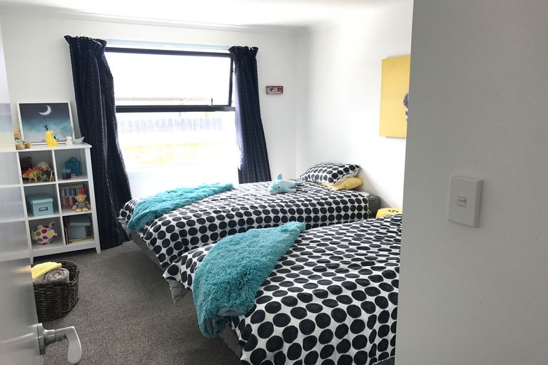 Photo of property in 57 Severn Street, Green Island, Dunedin, 9018