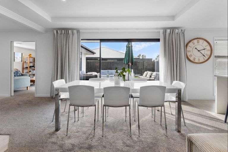 Photo of property in 17 Suffolk Drive, Kirwee, 7571