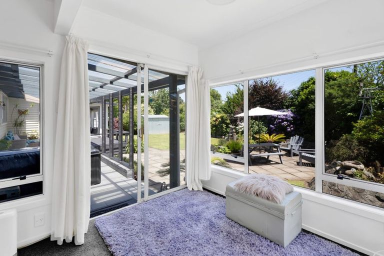 Photo of property in 190a Seaview Road, Westown, New Plymouth, 4310