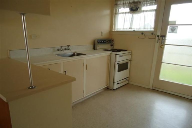 Photo of property in 2/6 Division Street, Riccarton, Christchurch, 8041