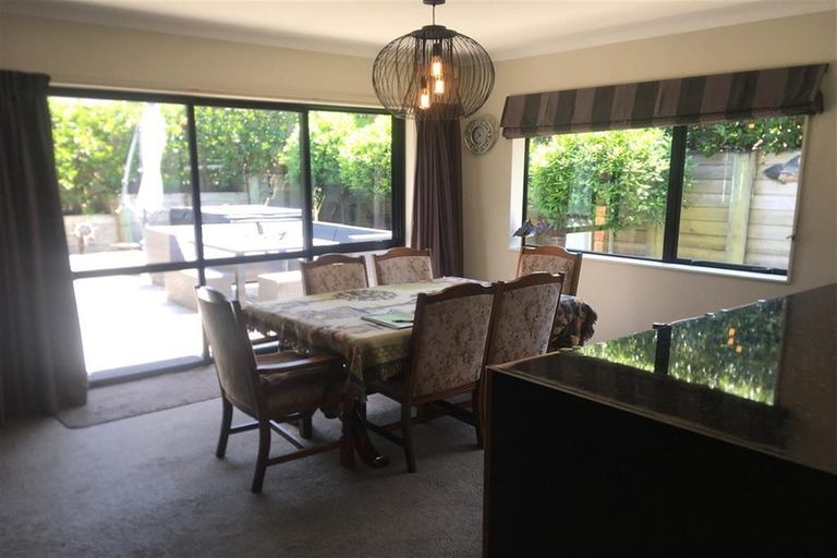 Photo of property in 21 Campion Road, Waikanae Beach, Waikanae, 5036