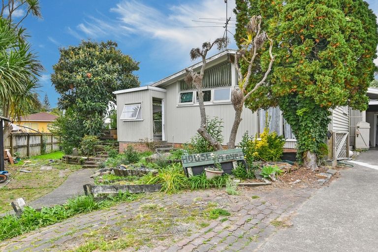 Photo of property in 6 Selsey Lane, Manurewa, Auckland, 2102